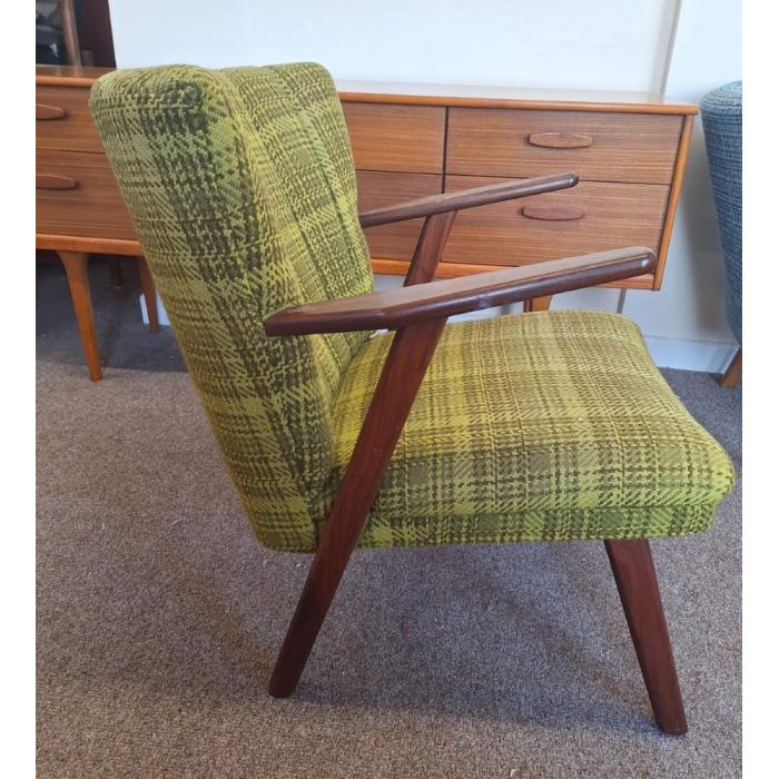 Pair teak Danish leaning chairs side.jpg